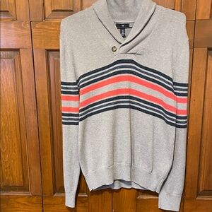 Gap Gray Striped Men's Sweater, size Medium. Excellent Condition.